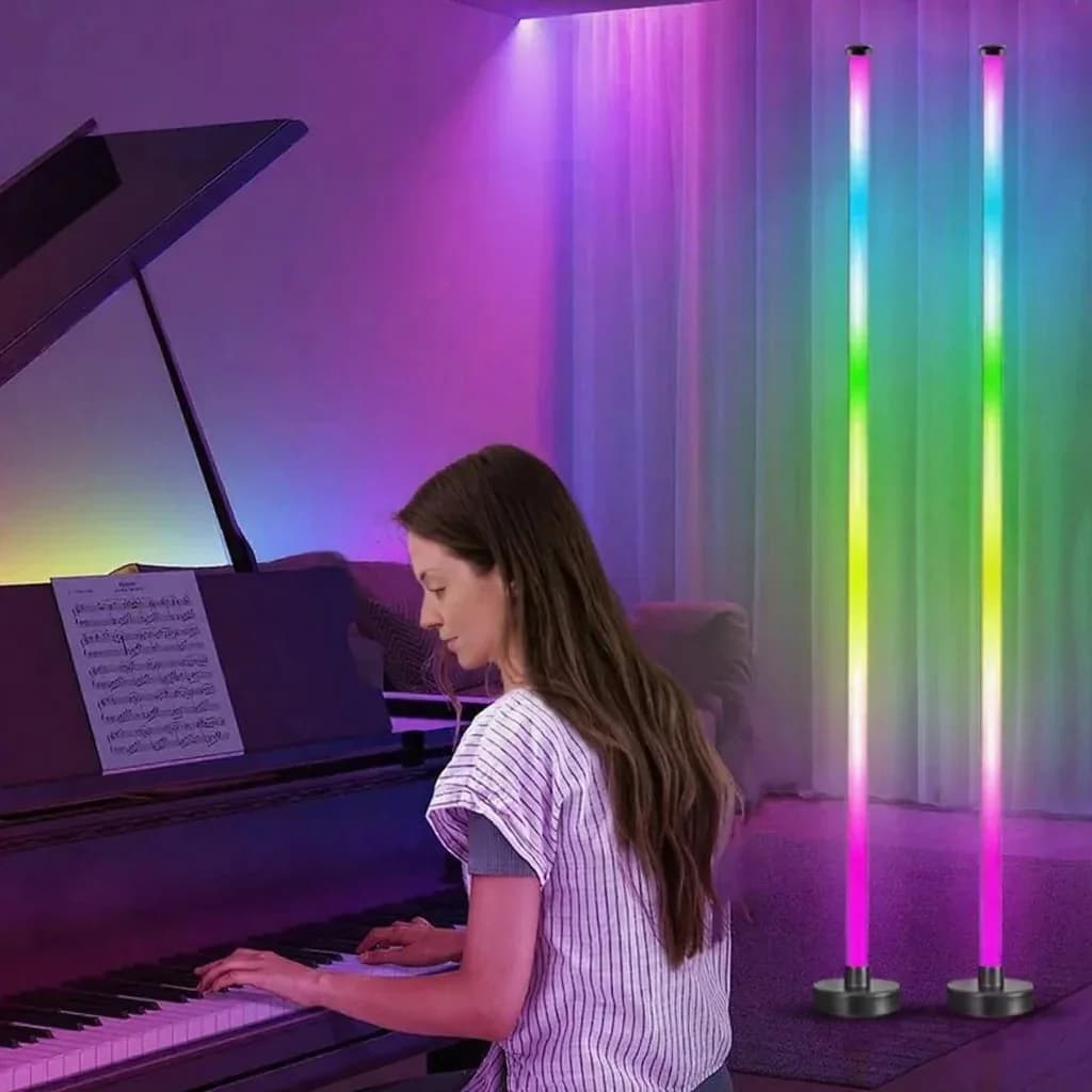 RGB-Stehlampe mit Musik-Sync, 360° Leuchten, App-Steuerung für Gaming