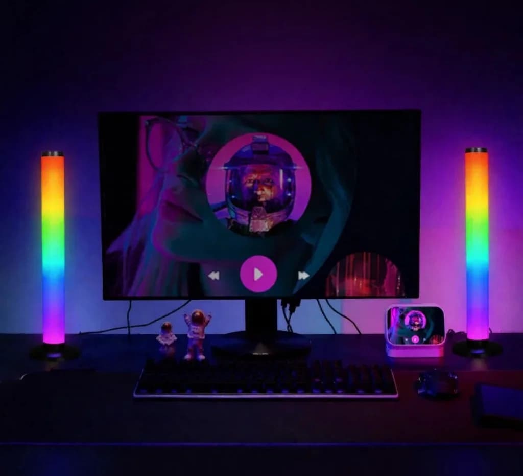 360-Grad RGB Sound-Reaktive Tischlampe mit App- und Fernbedienung